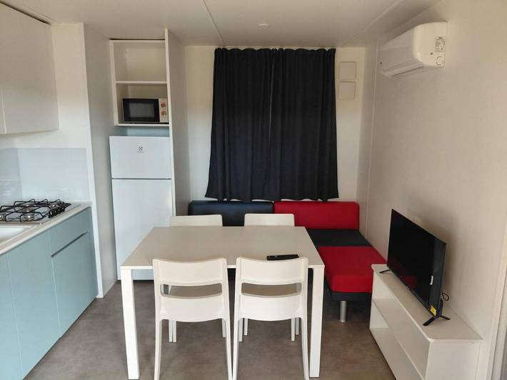 Camping für 6 Personen, mit Kinderpool und Pool sowie Garten in Marina di Bibbona - 2