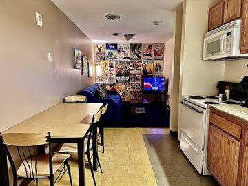 Vacation Rental for 7 Guests in Pittsburgh, Allegheny County, Picture 1