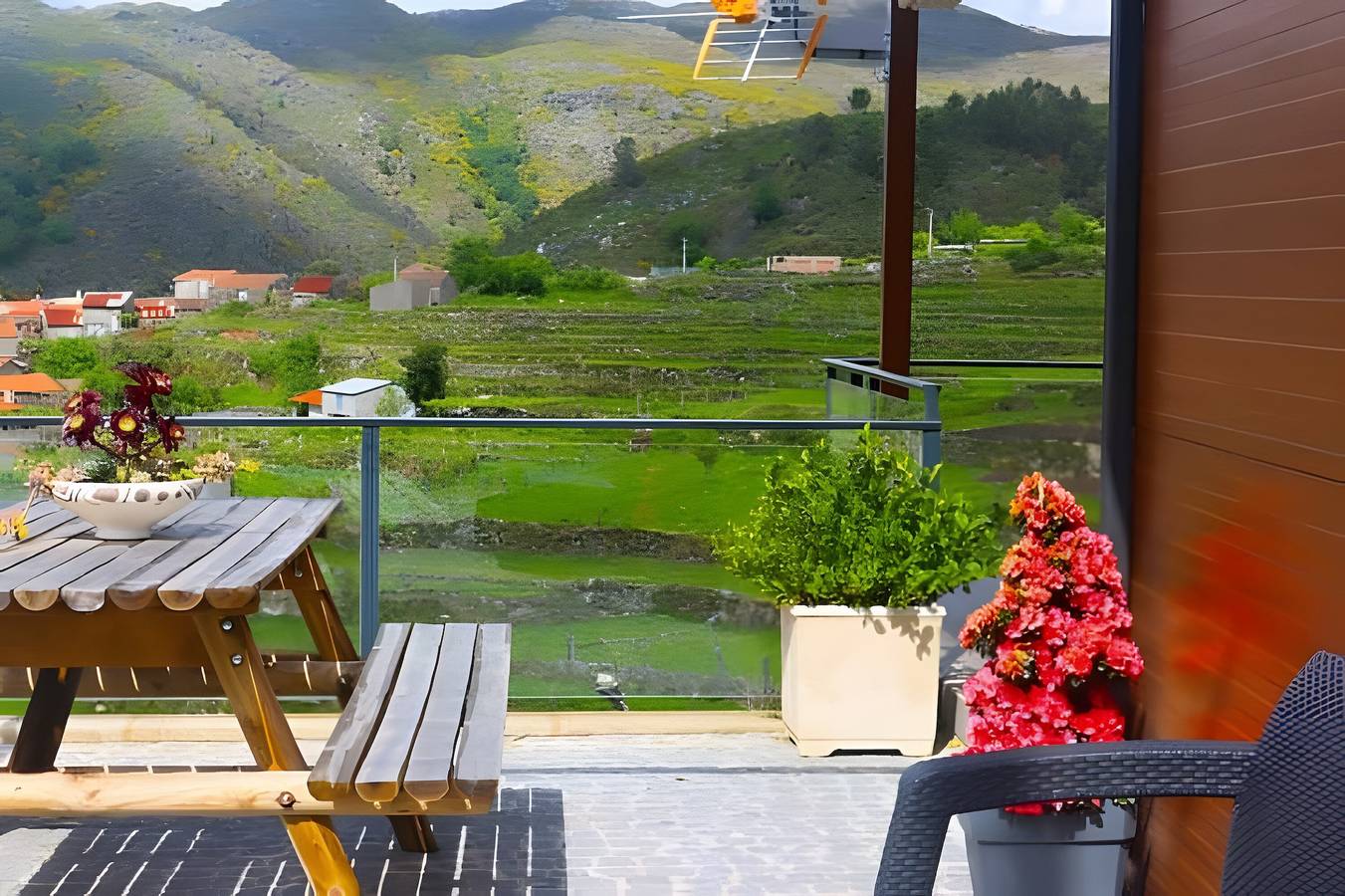 Feriehus for 6 personer med hage in Ermida (Ponte da Barca), Gerês