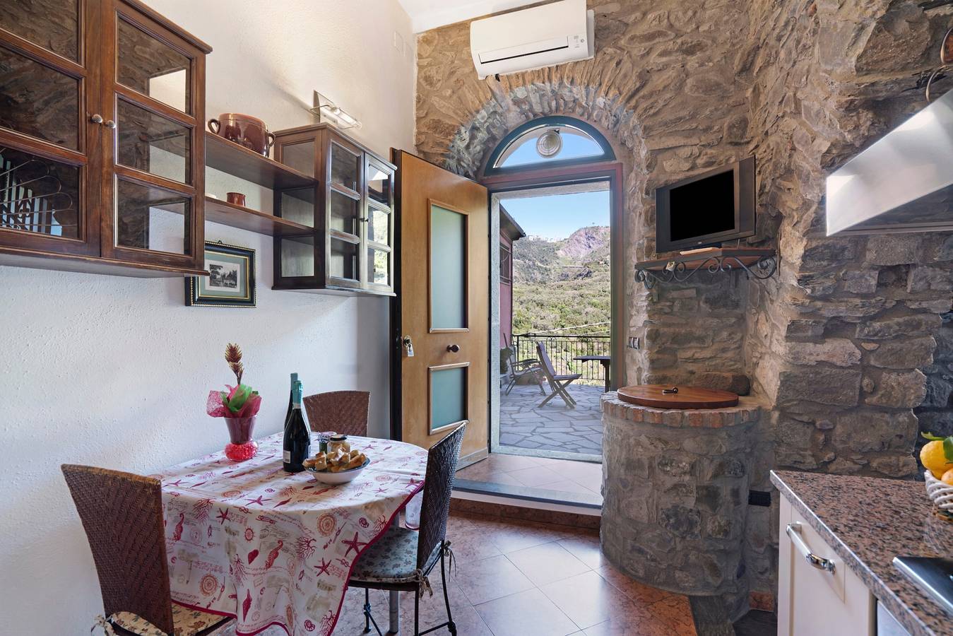 Appartamento intero, Appartamento "Aurora" con terrazza e Wi-Fi in Corniglia, Comune di Vernazza