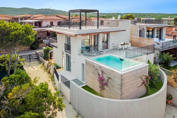 Agriturismo per 8 persone, con Balcone e Giardino a San Teodoro