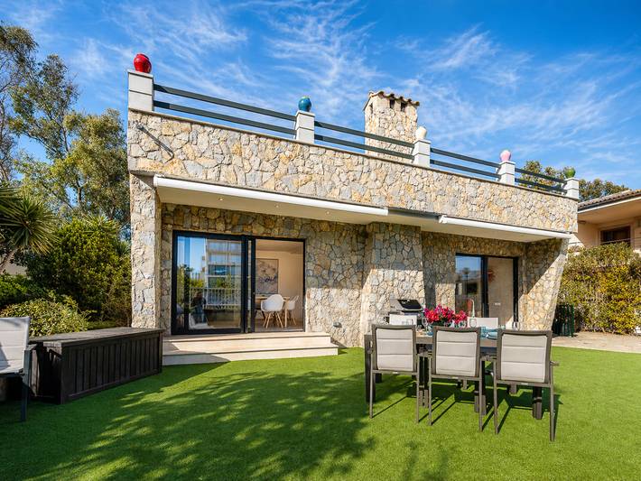 Ferienhaus für 6 Personen, mit Terrasse und Garten in Playa de Muro - 2