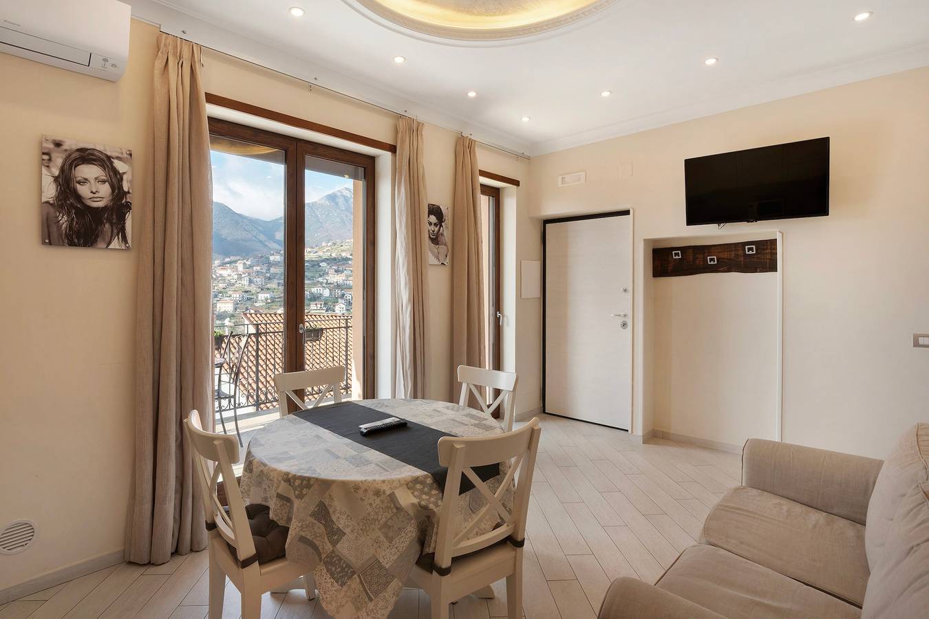 Ganze Wohnung, Apartment 'Appartamento Sofia Loren' mit Meerblick, Wlan und Klimaanlage in Pianillo, Agerola