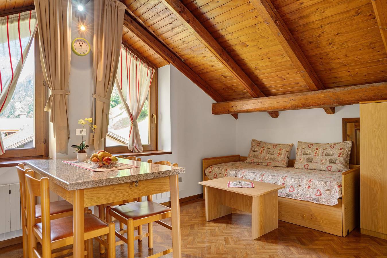 Appartamento intero, Appartamento 'Residence Bilocale' con giardino in comune e Wi-Fi in Pracorno, Rabbi