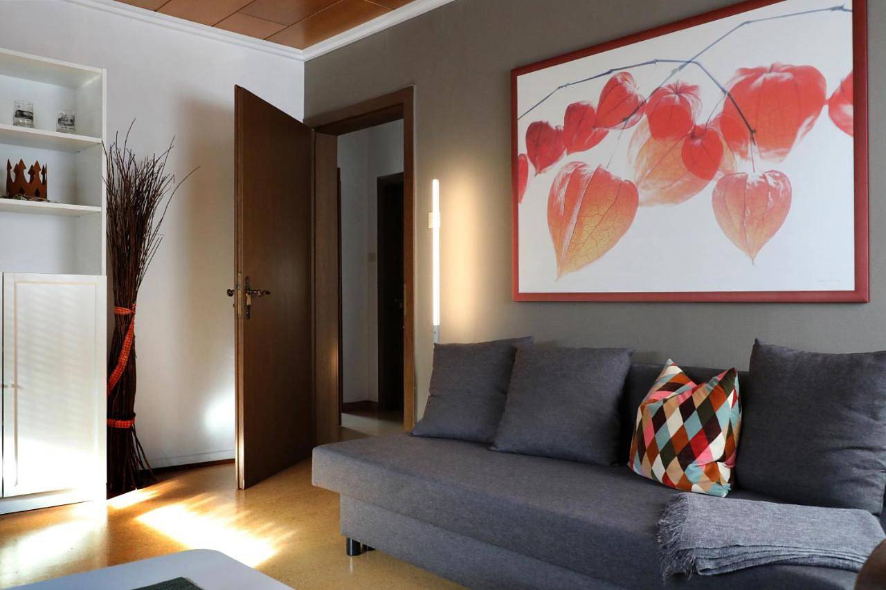 Ganze Wohnung, One-Bedroom Apartment in Büren, Nordrhein-Westfalen