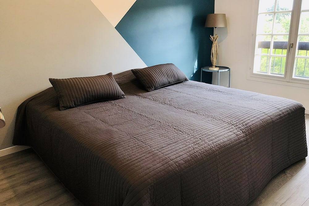 Wonderful place 3* with view and pool in Montesquieu-des-Albères, Céret region