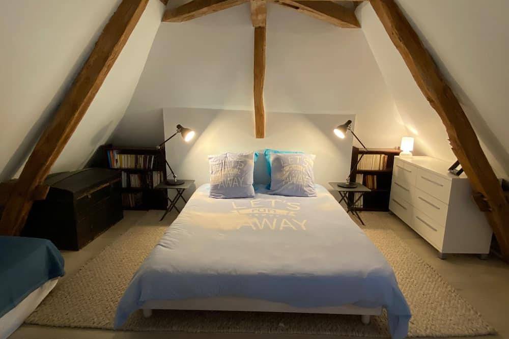 Maison de charme avec grande piscine chauffée in Verneuil-sur-Indre, Région de Loches