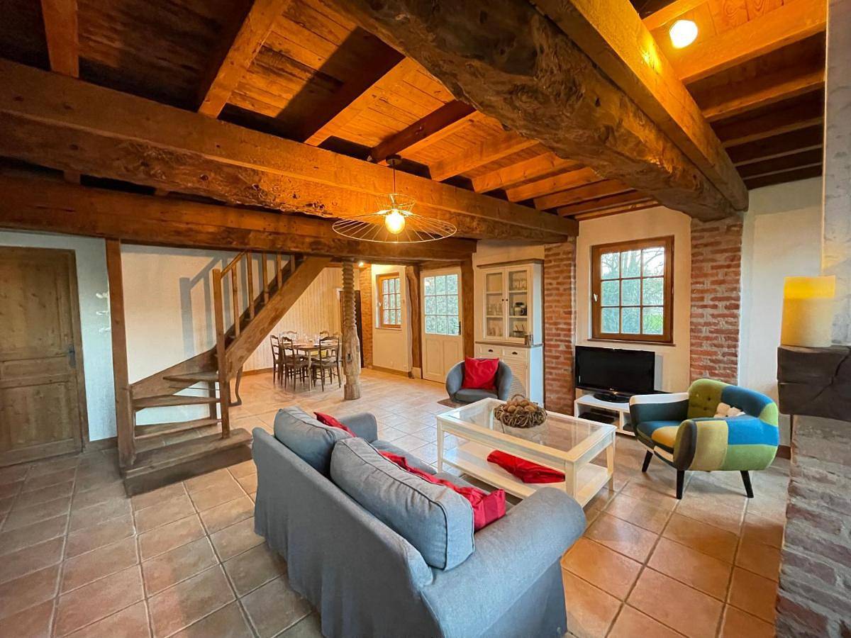 Two-Bedroom House in Goustranville, Région de Lisieux