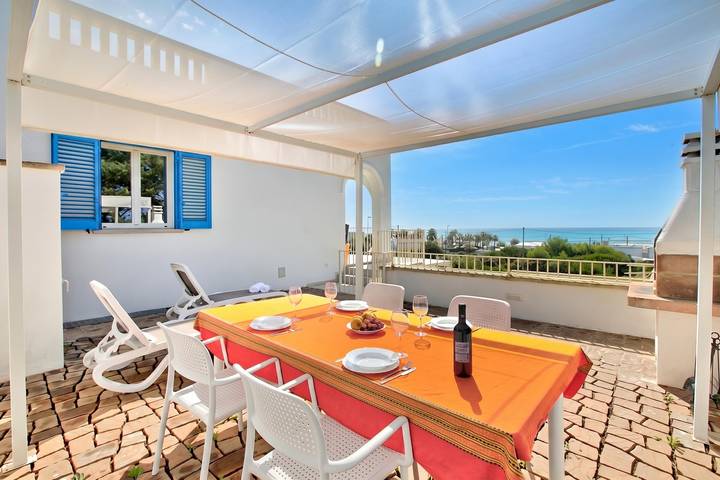 Appartamento per 6 persone, con Vista oceano e Balcone nonché Terrazza e Piscina per bambini a Marina di Pescoluse