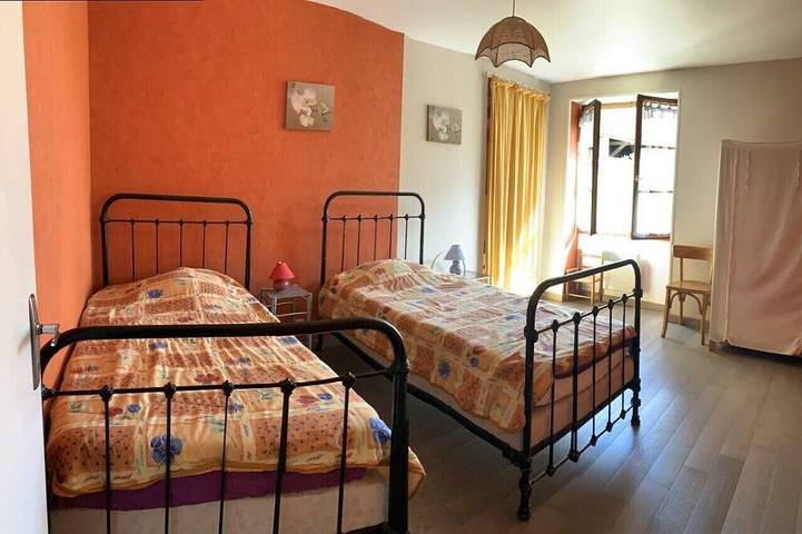 Location de vacances pour 7 personnes, avec jardin, animaux acceptés à Fain-lès-Moutiers - 3