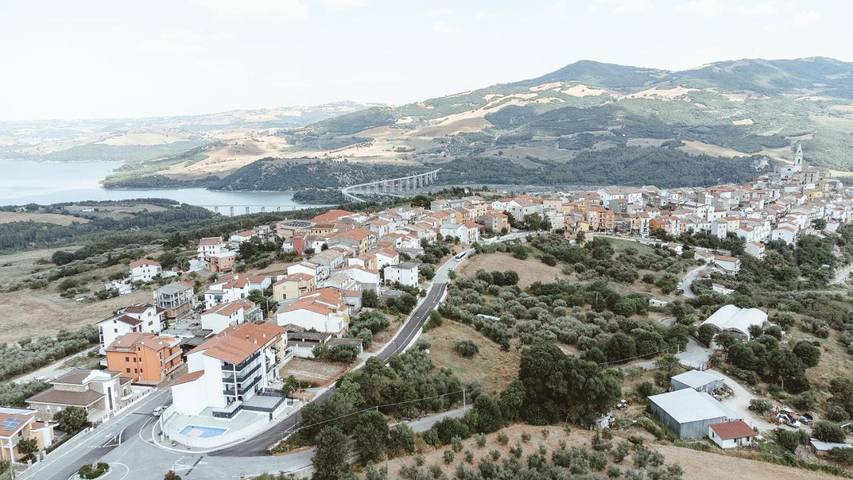 Gîte pour 6 personnes, avec Terrasse ainsi que Piscine et Vue à Guardialfiera