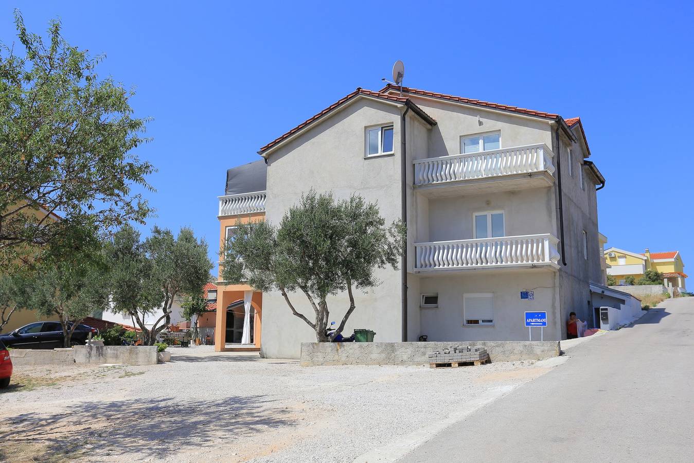 Ganze Wohnung, 1-Zimmer-Ferienwohnung mit Terrasse Grebastica, Sibenik A-11301-b in Grebastica, Šibenik-Knin
