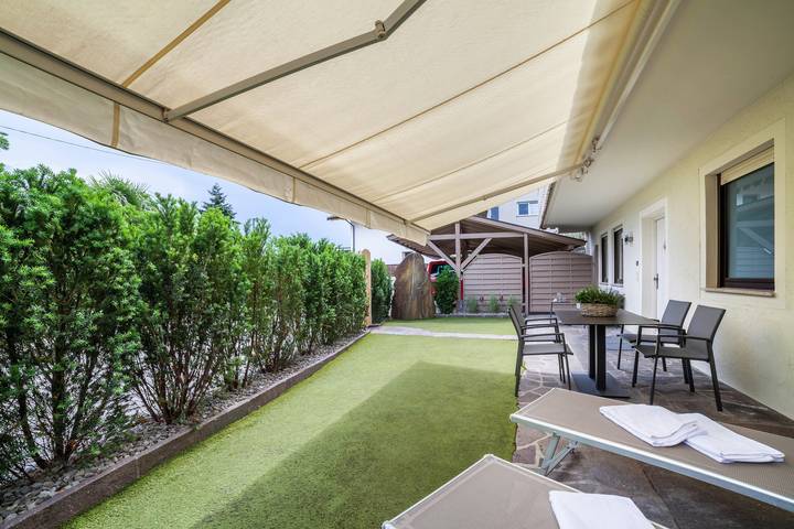 Ferienwohnung für 6 Personen, mit Garten