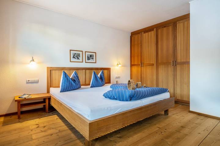 Ferienwohnung für 6 Personen, mit Balkon und Garten am Pragser Wildsee - 2