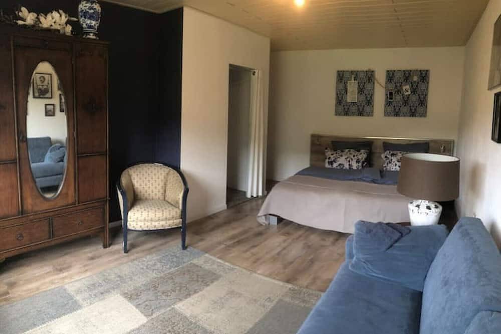 4 Doppelzimmer, separates Apartment, großer Wohn- und Essbereich. 8-12 Personen in Gräfenthal, Frankenwald