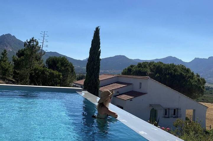 Villa pour 6 personnes, avec sauna ainsi que jardin et piscine - 1
