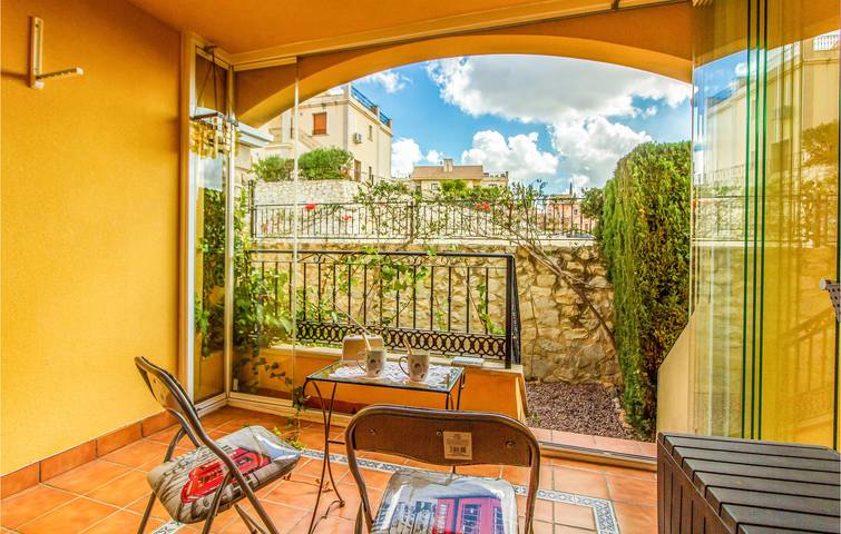 Apartamento vacacional entero, Acogedor apartamento con WiFi, aparcamiento, aire acondicionado, piscina in Algorfa, Costa Blanca