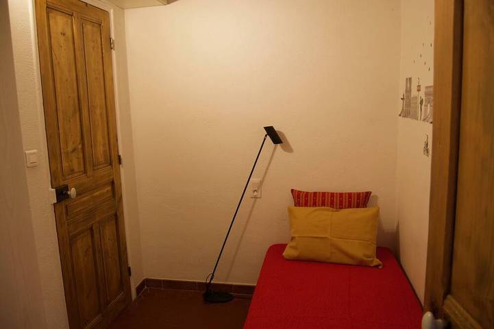 Location de vacances pour 5 personnes, avec terrasse dans Plage de Saint-Cyr sur Mer Les Lecques - 4