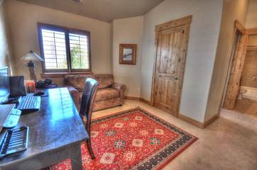 Vacation Home for 12 Guests in Snyderville, Uinta Wasatch Cache National Forest, Picture 4