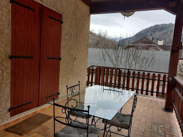 Gîte pour 6 personnes, avec vue et terrasse, animaux acceptés à Le Lauzet-Ubaye - 3