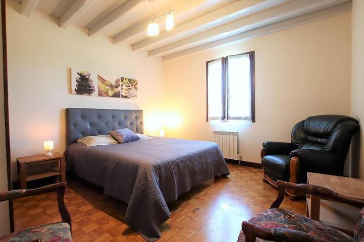 Location de vacances pour 4 personnes, avec jardin à Larressore - 2