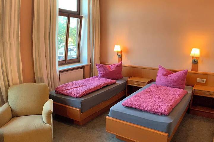 Hotel für 2 Personen - 1