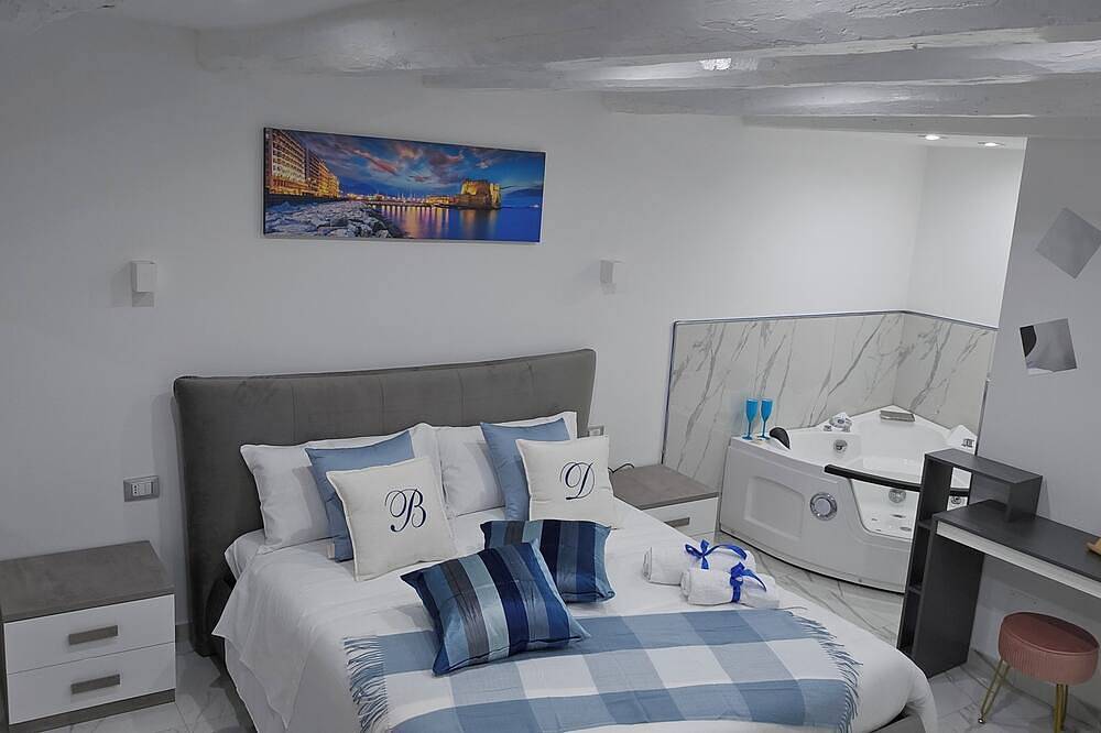 Apartamento entero, Centrally located near the sea, capri, station for sorrento, Pompeii,Vesuvius  in Castellammare di Stabia, Provincia de Nápoles
