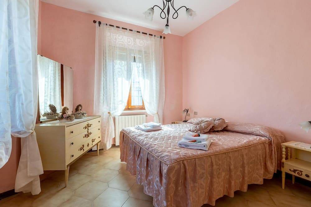 Appartamento intero, Cozy apartment in Castelvecchio Pascoli in Barga, Parco Regionale delle Alpi Apuane