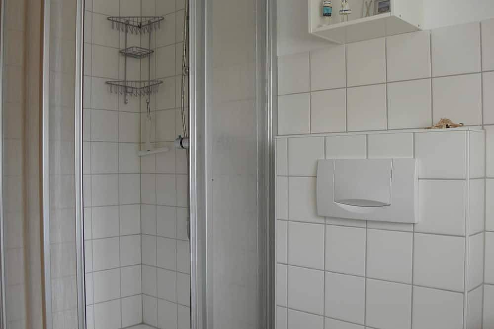 Ganze Wohnung, Ferienwohnung am Dorfteich im Reetdachhaus Ostenfeld / Husum in Ostenfeld (Husum), Eider-Treene-Sorge