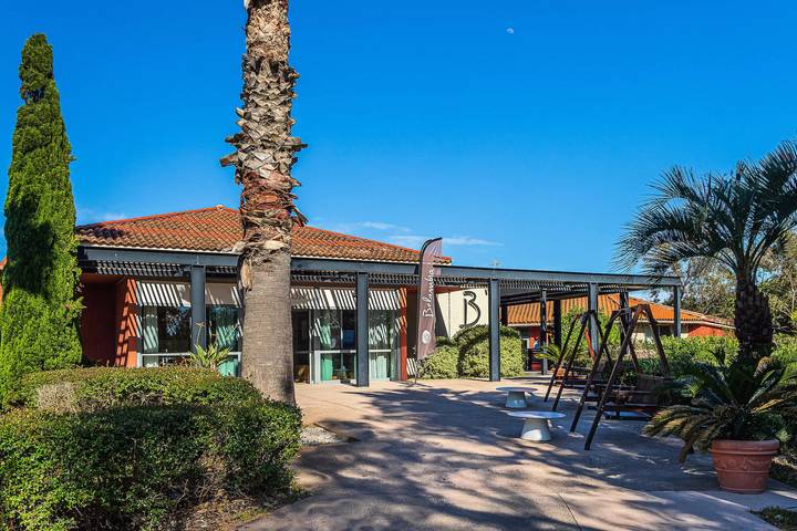 Gîte pour 4 personnes, avec piscine et terrasse dans La Bergerie - 3