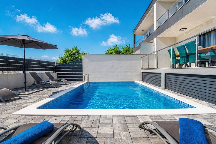Villa pour 6 personnes, avec piscine et terrasse, animaux acceptés à Kanfanar - 3