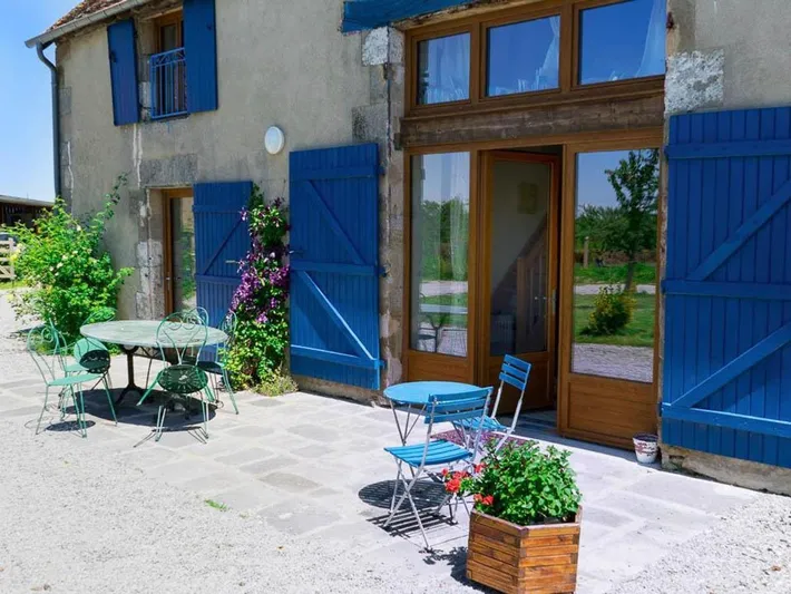 Maison de campagne pour 10 personnes, avec terrasse ainsi que jardin et piscine - 1