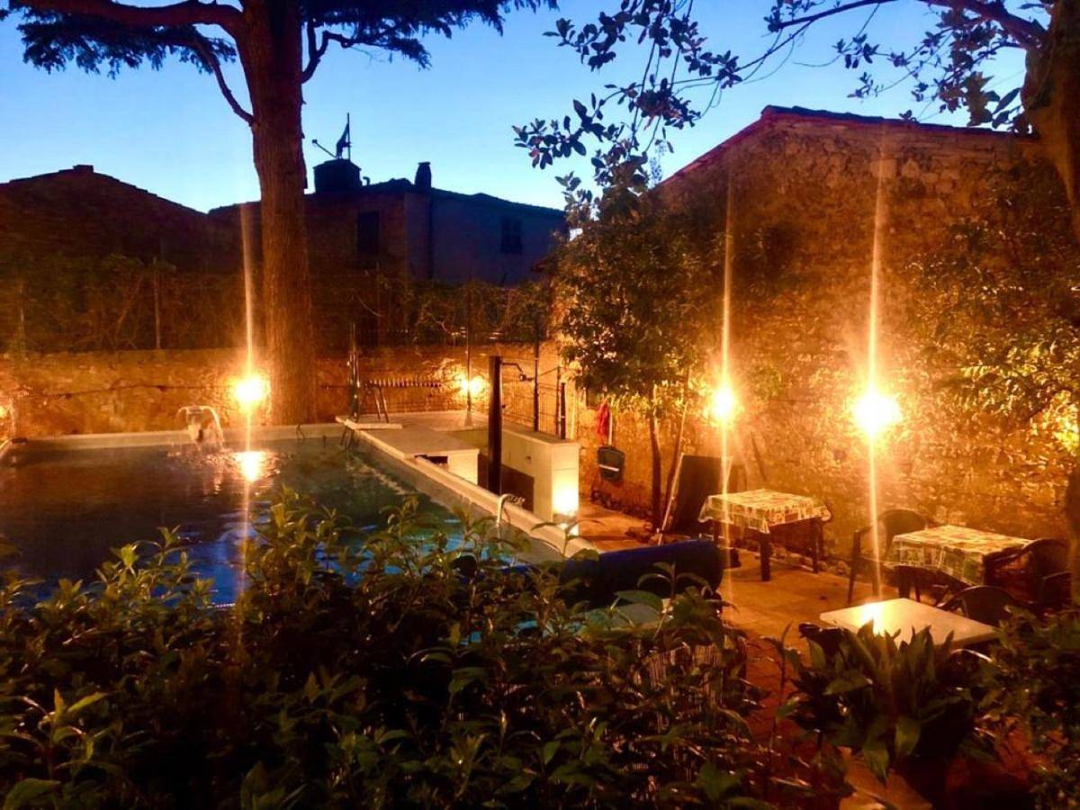 Double Room with Private Bathroom in Bibbona, Costa degli Etruschi