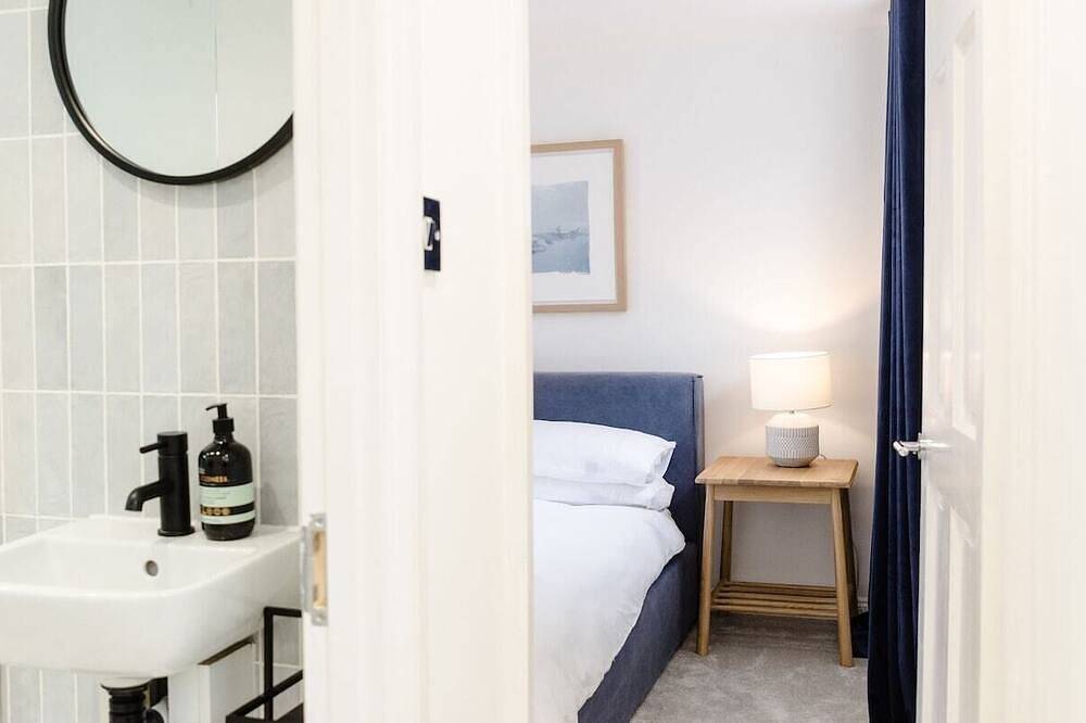 Cozy Broadstairs Hideaway - 1 min walk to beach in Botany Bay, Kent