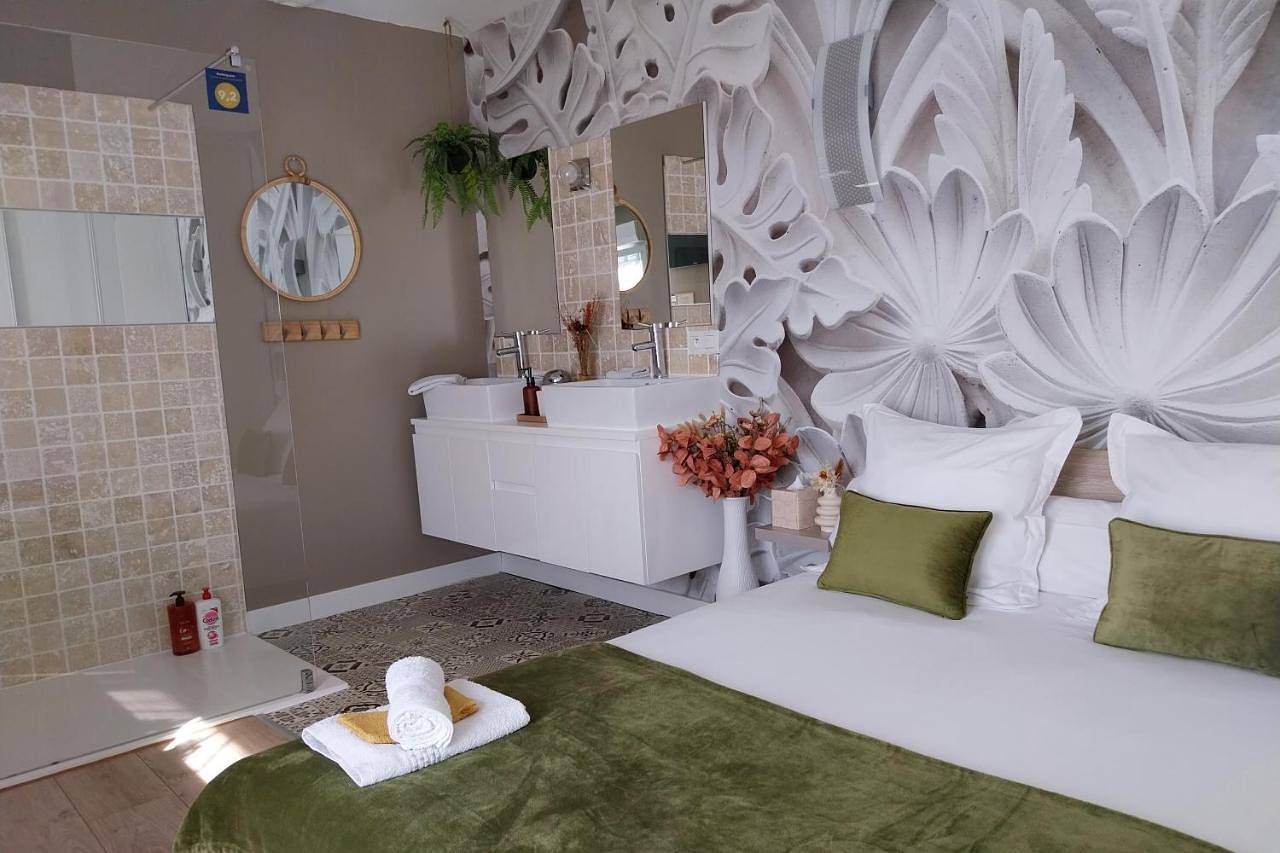 Double Room with Garden View in Angers, Région d'Angers