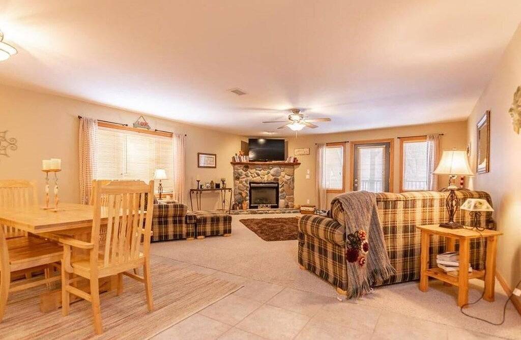 Ganze Wohnung, Gorgeous Lakeview Balcony with 4 Bedrooms, best location at the resort! in Castle Rock Lake