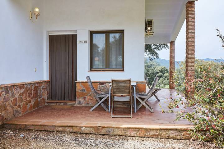 Landhaus 'Casa La Cimbarra' mit Bergblick, Gemeinschaftspool und Klimaanlage in Aldeaquemada, Sierra Morena