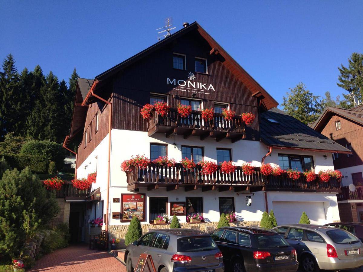 Pension and Apartments Monika in Spindlermühle, Region Trautenau