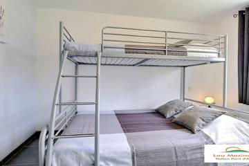 Villa pour 6 Personnes dans Vallon-Pont-d'Arc, Ardèche, Photo 2