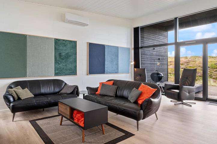 Entspannung an der dänischen Westküste – Topmodernes Ferienhaus in Bjerregård, Holmsland Klit