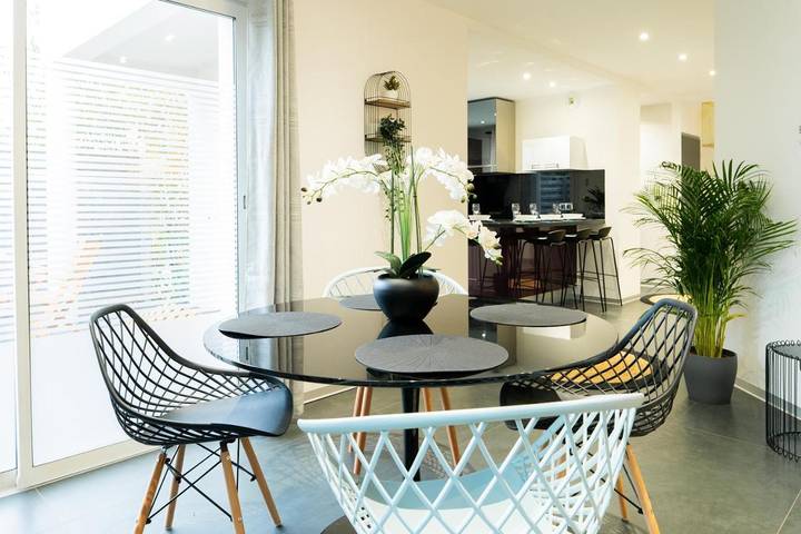 Gîte pour 7 personnes, avec jardin à Riedisheim - 4