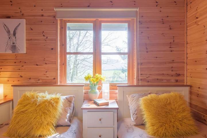 Ben Macdui - sleeps 6 guests  in 3 bedrooms in Banchory, Aberdeenshire
