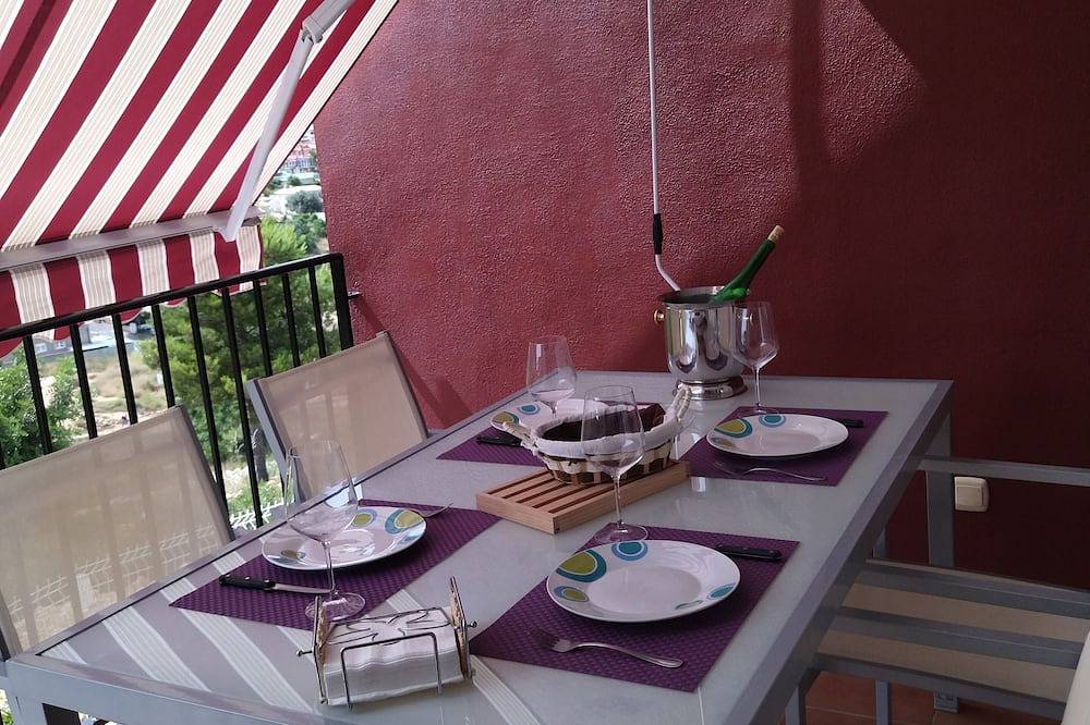 Adosado con bonitas vistas a la sierra de Irta, precio especial para 28 noches in Peñíscola, Costa del Azahar