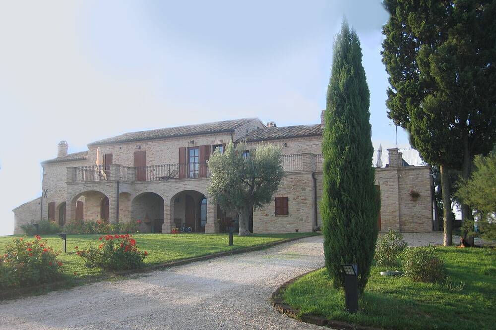 Appartamento intero, Grazioso appartamento in una fantastica posizione collinare e vicino al mare in Acquaviva Picena, Provincia di Ascoli Piceno