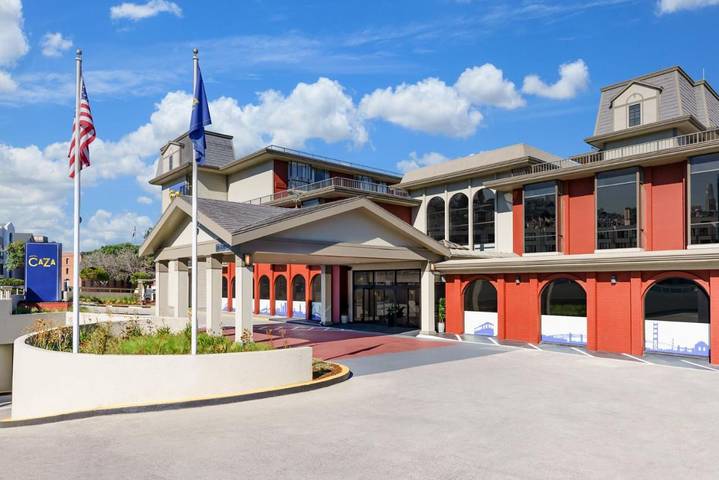 Hotel para 4 personas, con terraza y piscina, Se admiten mascotas - 1