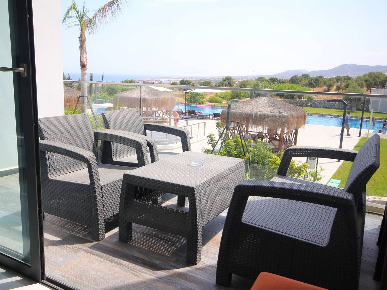 Apartamento entero, B1-14 Crystal Bay Retreat - Apartamento con vista a la piscina in República Turca del Norte de Chipre