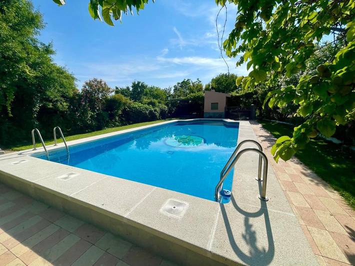 Casa de vacaciones para 25 personas, con vistas además de piscina y jardín, Familias con niños en Provincia de Albacete - 2