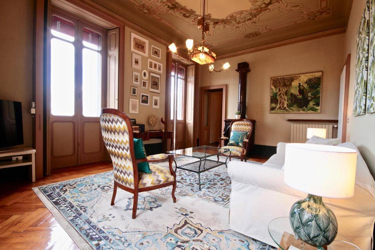 Villa Farinelli in Cadegliano-Viconago, Luganer See (Lombardei)