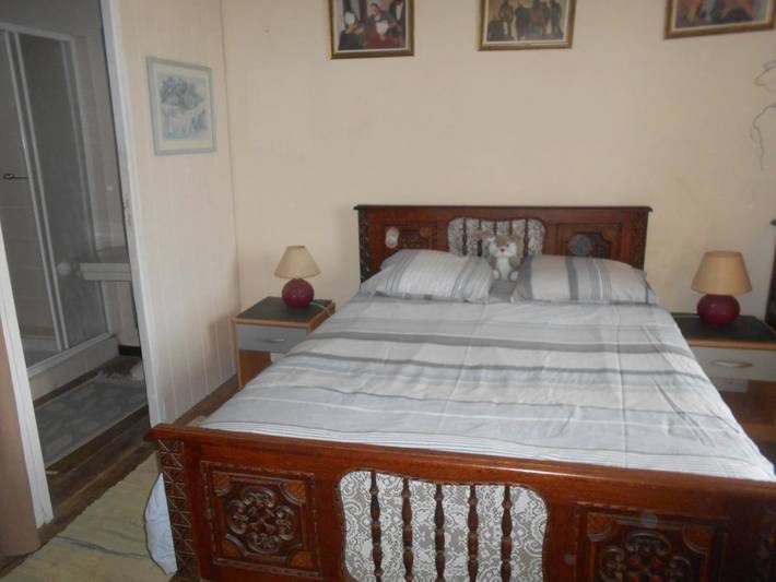 Gîte pour 3 personnes, avec jardin à Lopérec - 3