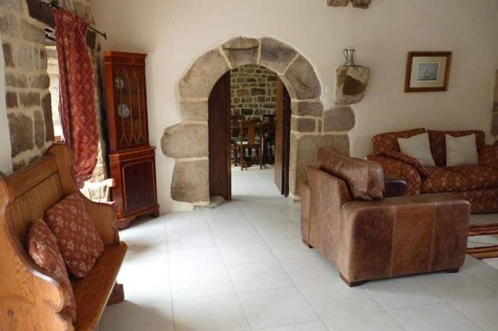 Location de vacances pour 5 personnes, avec Terrasse et Jardin à Lonlay-l'Abbaye - 4